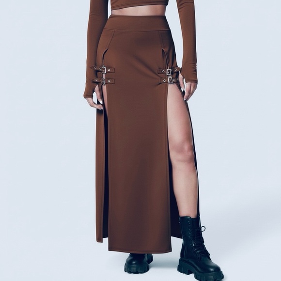 HALARA Dresses & Skirts - halara high waisted decorative buckle split 2-in-1 maxi casual skirt large